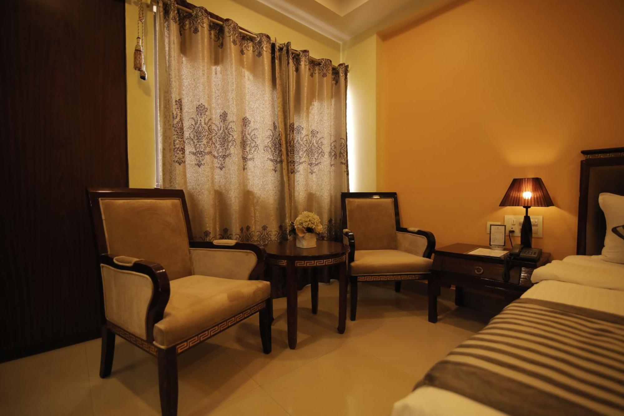 Hotel Krc Palace Tezpur Exterior photo