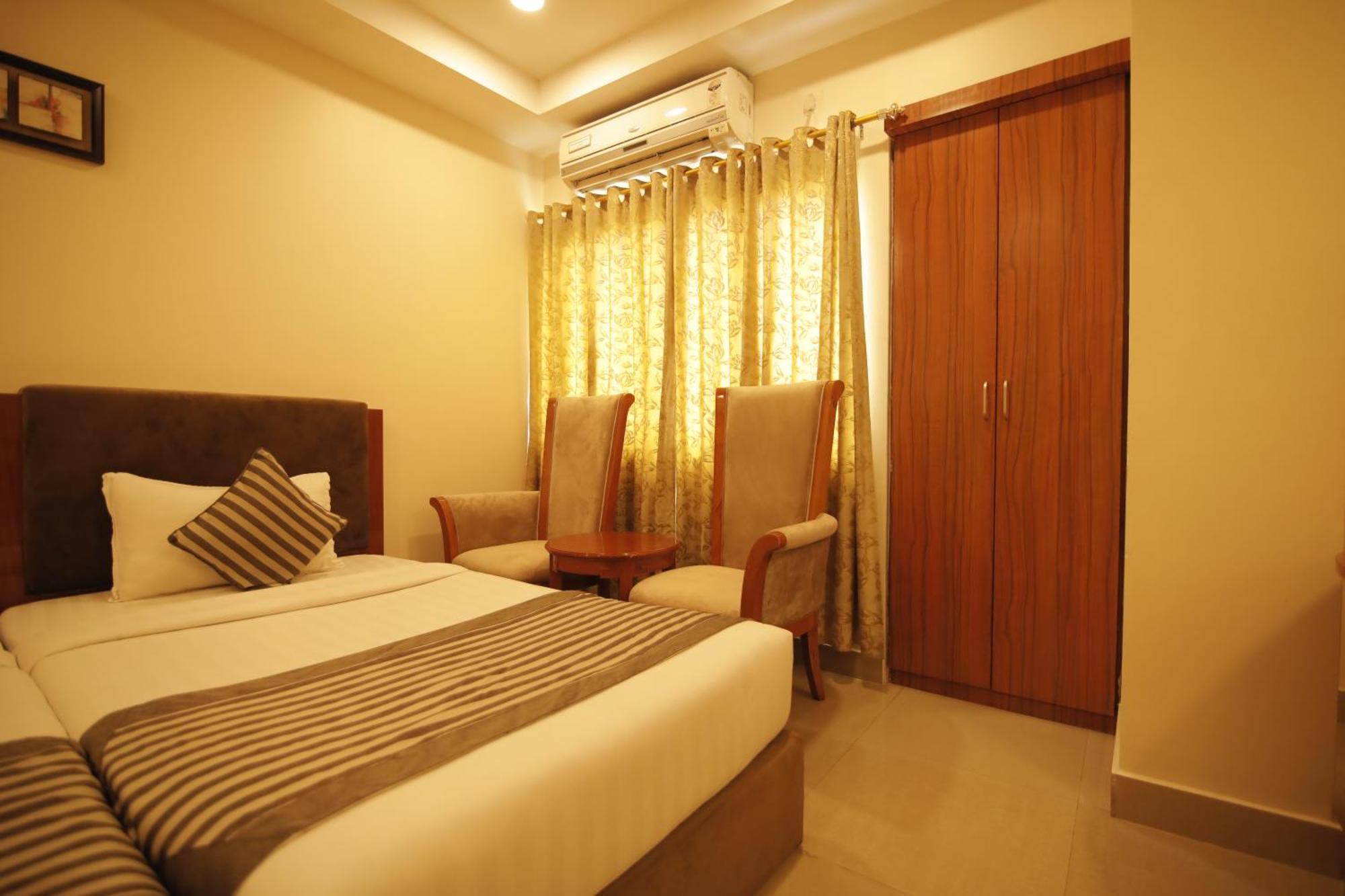 Hotel Krc Palace Tezpur Exterior photo