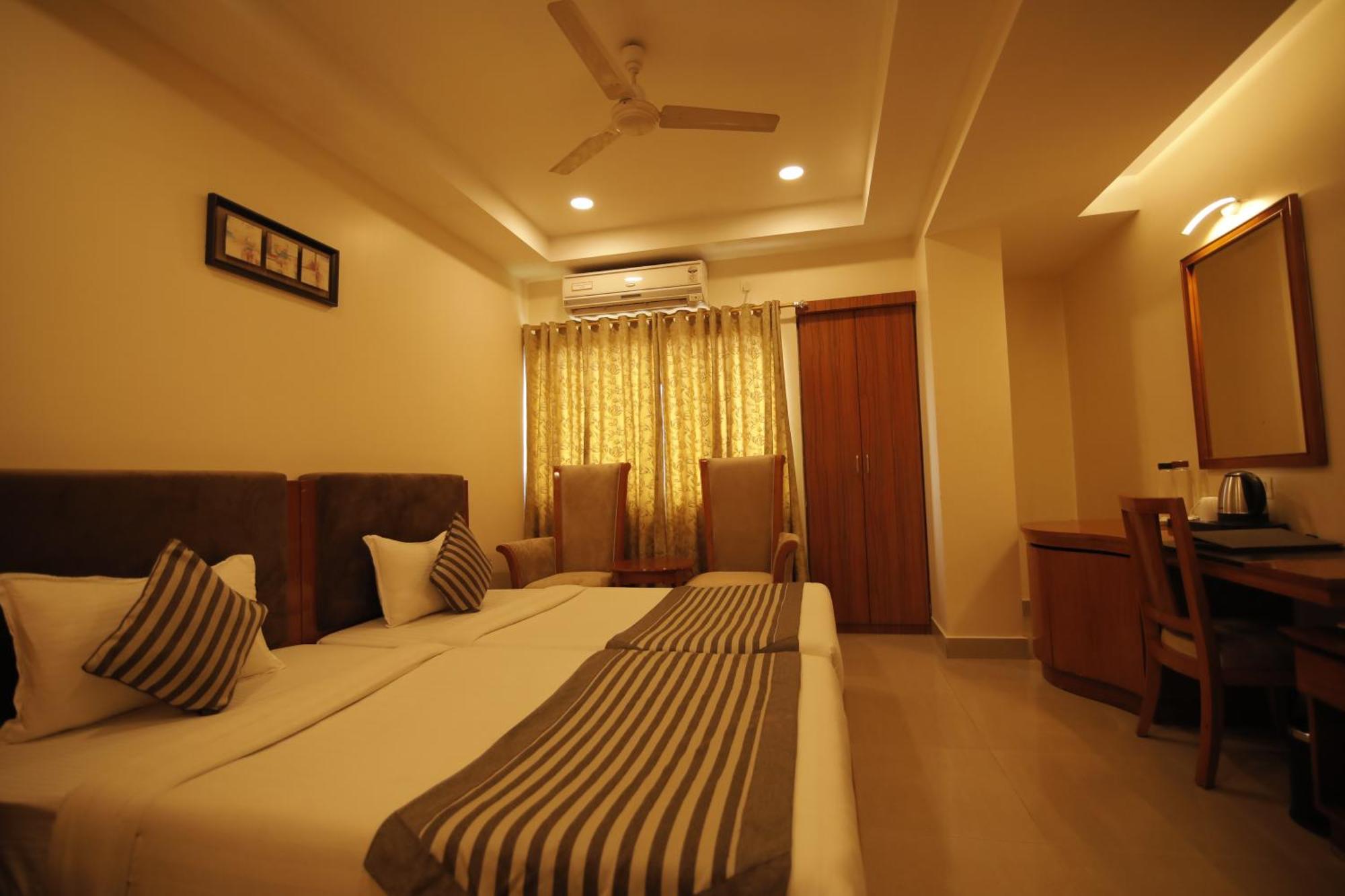 Hotel Krc Palace Tezpur Exterior photo